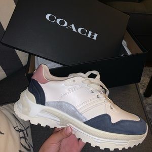 Coach C143 Runner Sneakers ( Brand New In box )